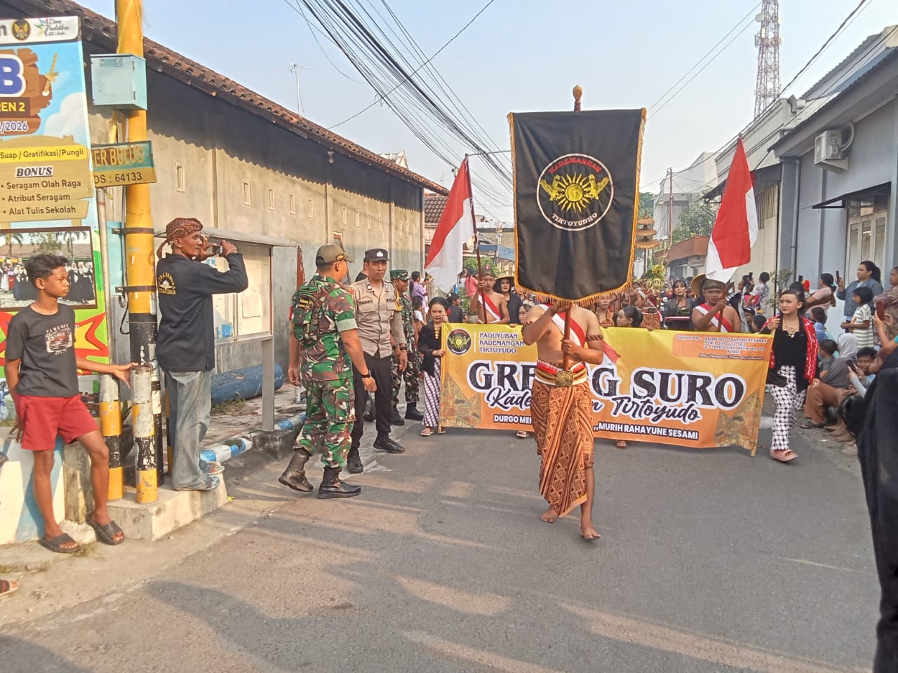 Grebeg Suro Tirtoudan: Tradisi yang Menyatukan Warga dalam Bingkai Budaya