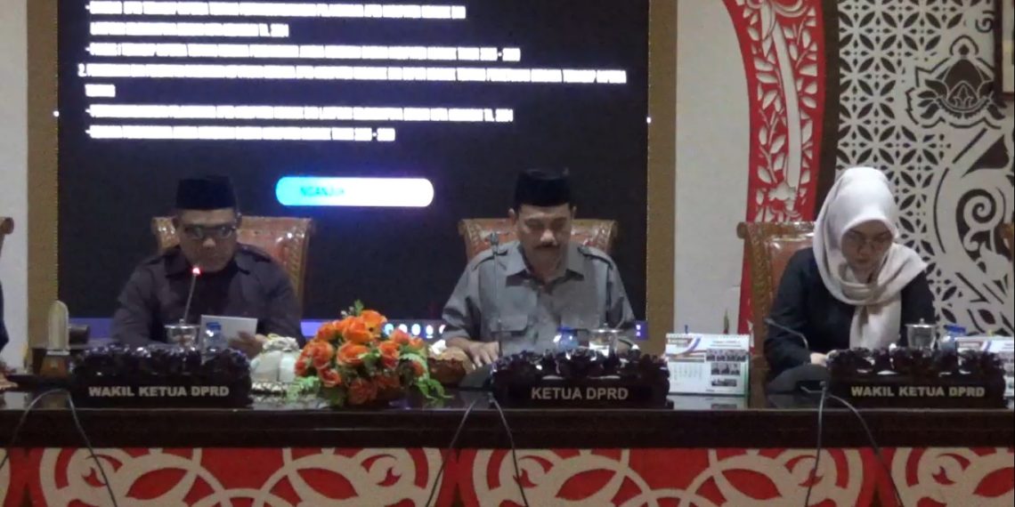 DPRD Nganjuk Ketok Palu Dua Raperda Krusial, Tekankan Perbaikan Tata Kelola dan Pembangunan