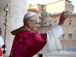 Paus Leo Kutuk Serangan Israel ke Gereja Katolik di Gaza, Desak Penghentian Kekejaman Perang