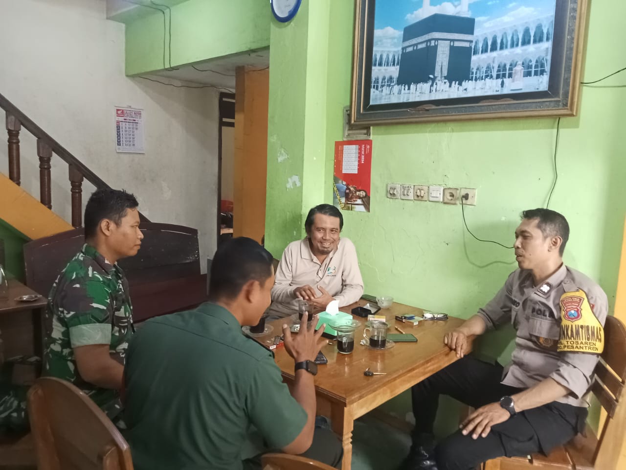 Sinergi Babinkamtibmas dan Babinsa Tosaren Dukung Ketahanan Pangan Lewat Konsultasi dengan Gapoktan