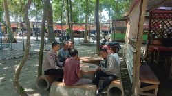 Ciptakan Wisata Sehat, Bhabinkamtibmas dan Lurah Tosaren Turun ke Sumber Cakarwesi