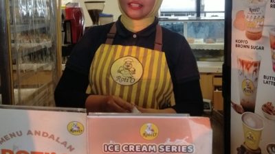 Roti'O Jadi Favorit Penumpang di Stasiun Kediri, Aroma Menggoda dan Pelayanan Hangat