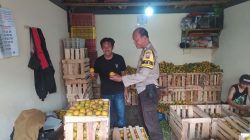 Selama 7 Tahun Mengabdi, Aiptu Aris Hadi Jadi Sahabat Pedagang Pasar Ngronggo