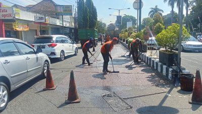 Perbaikan Jalan Ahmad Yani Kediri, PU Jatim Lakukan Pelapisan Ulang Aspal