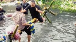 Lomba Gepuk Bantal di Kelurahan Kaliombo, Kota Kediri, Ramaikan HUT ke-80 RI, Begini Keseruannya