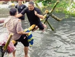 Lomba Gepuk Bantal di Kelurahan Kaliombo, Kota Kediri, Ramaikan HUT ke-80 RI, Begini Keseruannya