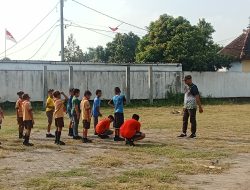 SDN Tosaren 1 Latihan Intensif Baris-Berbaris Jelang Lomba Tingkat Kota Kediri