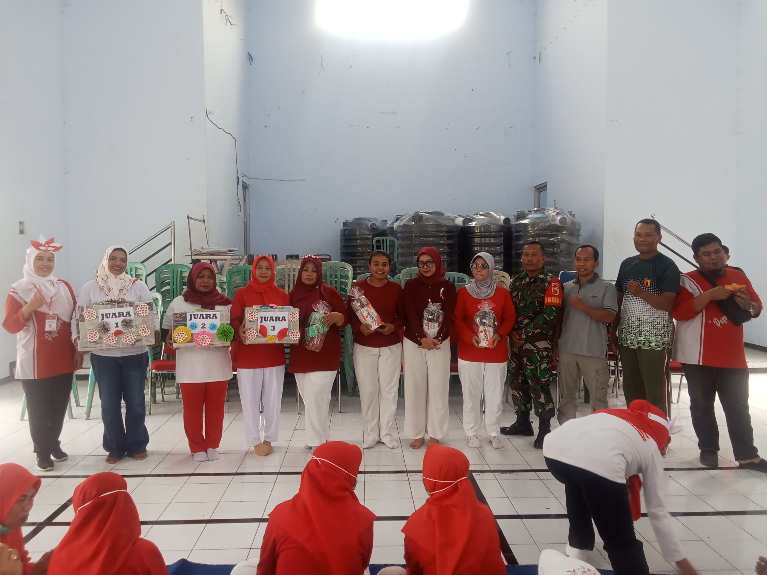 Perlombaan Unik dan Kreatif di Lingkungan Kleco, Kelurahan Jamsaren dalam HUT ke-80 RI, Begini Keseruannya