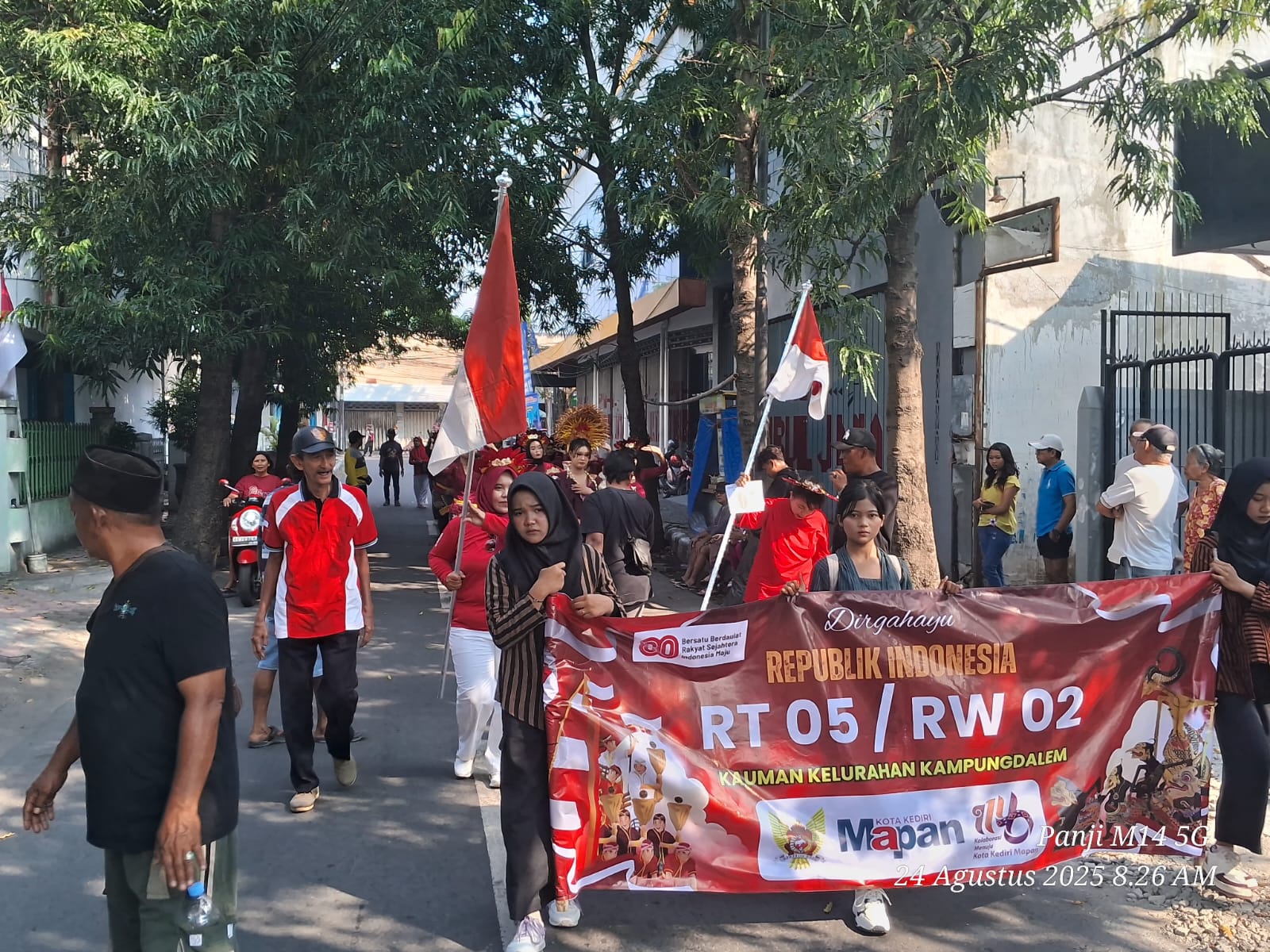Jalan Kreasi dan Jaranan Warnai Peringatan HUT ke-88 RI di Kampung Dalem