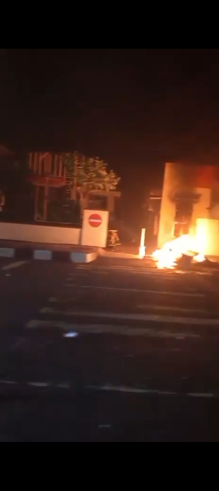 Kerusuhan Meluas, Polsek Kota Kediri Terbakar, Polsek Pesantren Tingkatkan Siaga