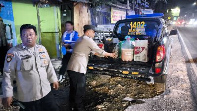 Polsek Sukodadi, Lamongan, Sita Puluhan Liter Miras dari Sejumlah Warung dan Kafe