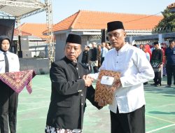 Warga Binaan Lapas Lamongan Terima Remisi Umum dan Dasawarsa, 16 Orang Langsung Bebas pada HUT ke-80 RI