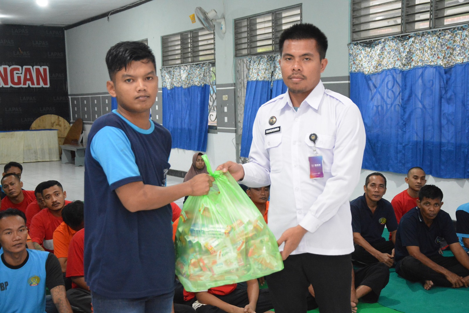 Lapas Lamongan Salurkan Paket Kebersihan Diri, Dorong Warga Binaan Lebih Rajin Mandi