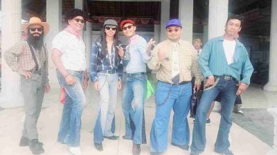 Jalan Sehat Kostum Jadul Meriahkan HUT ke-80 RI di Desa Puter Lamongan