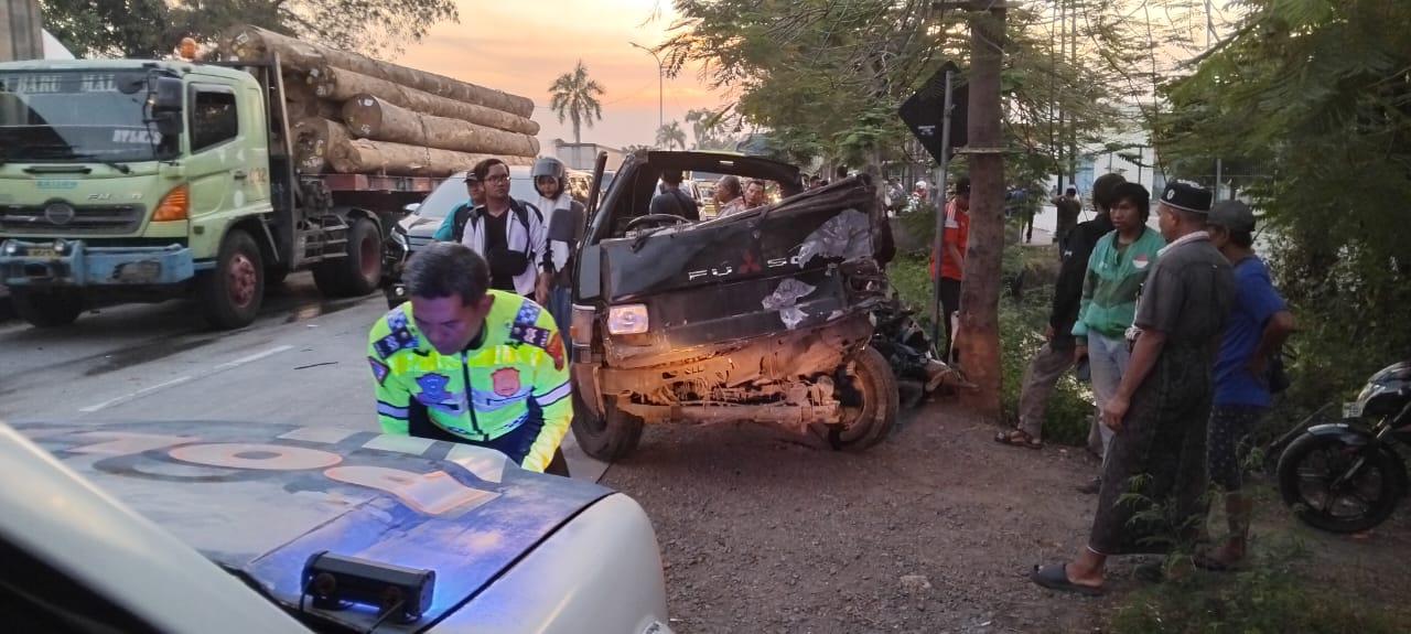 Kecelakaan Beruntun di Lamongan, Balita 3 Tahun Tewas di Tempat