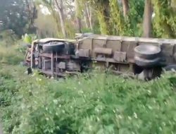 Dua Truk Terguling di Tanjakan Ngimbang, Berikut Kronologinya
