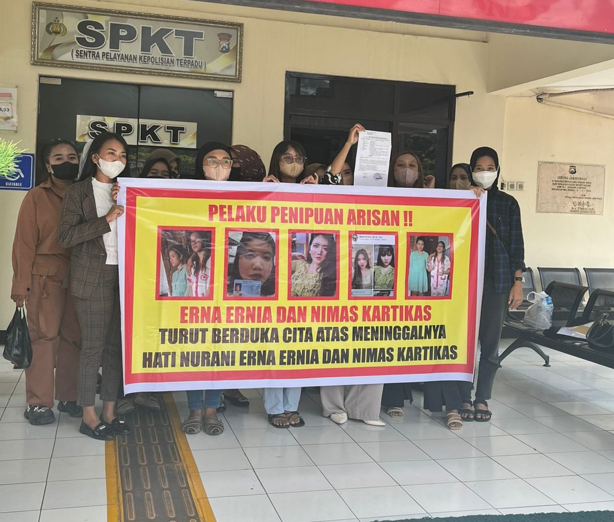 Ibu-Ibu Tertipu Arisan Online Serbu Polres Malang, Total Kerugian Capai Rp6 Miliar