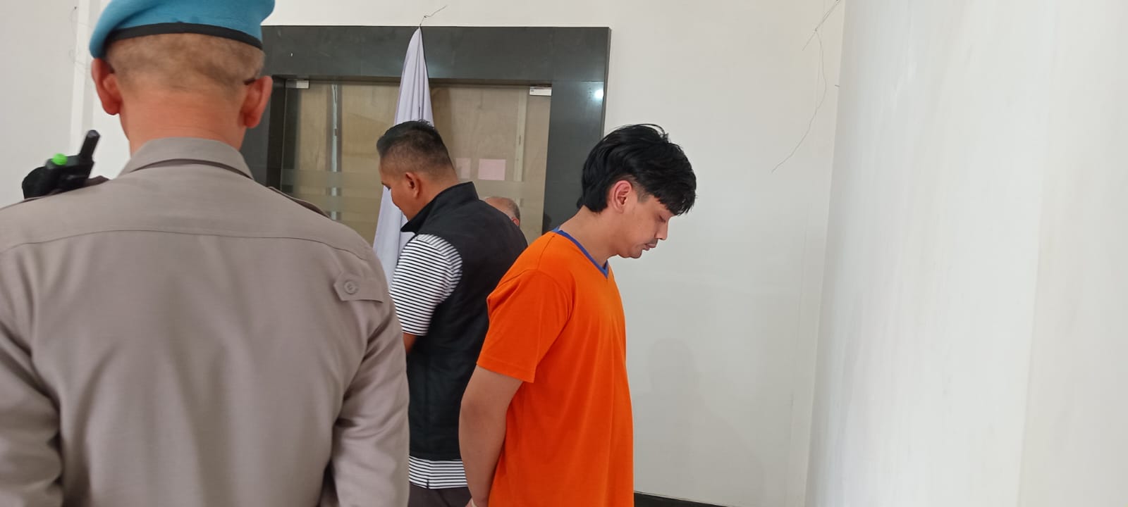 Palsukan Identitas Brimob, Pria di Batu Tipu Enam Korban Rp107,9 Juta