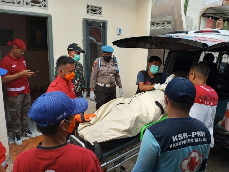 Warga Karangpandan Geger, Lansia Ditemukan Membusuk di Rumah Kos