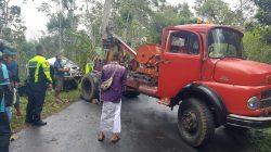 Pick Up Tergelincir ke Jurang di Wonosari, Sopir Selamat