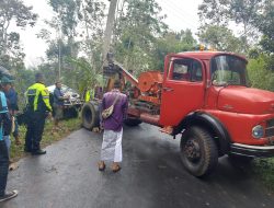 Pick Up Tergelincir ke Jurang di Wonosari, Sopir Selamat