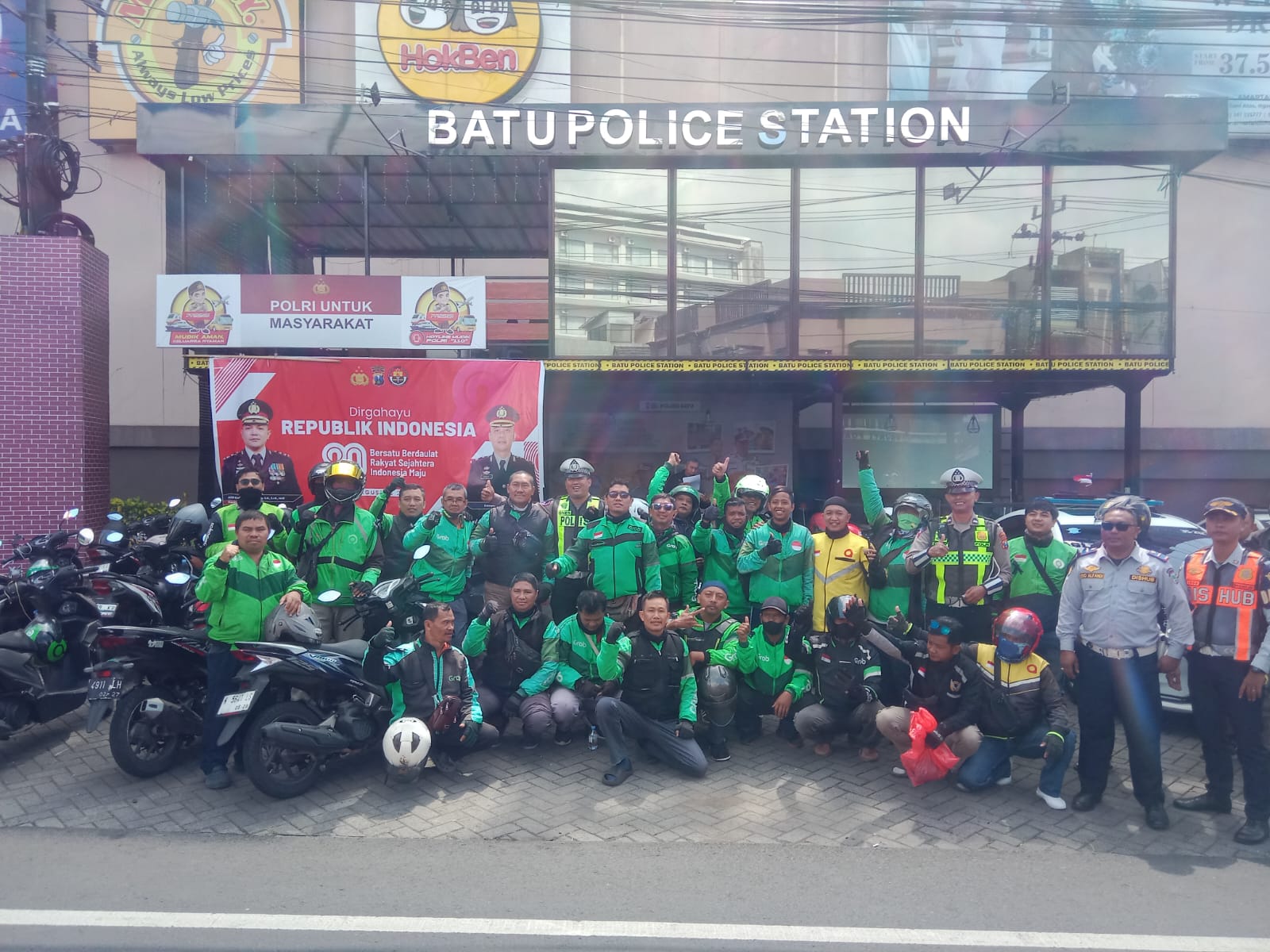 Duka Mendalam! Pengemudi Ojol Batu Gelar Aksi Damai di Balai Kota