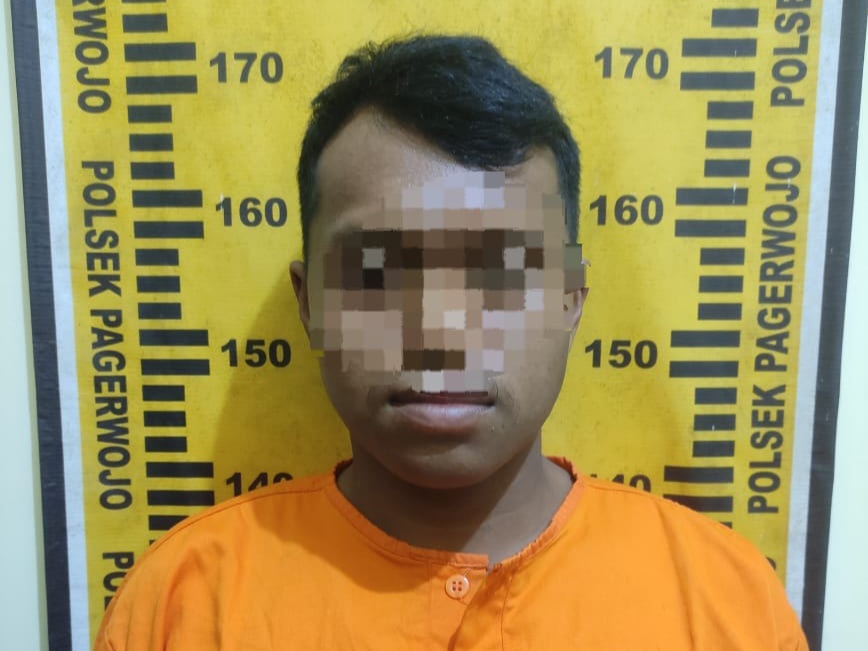 Kepergok Curi Burung, Warga Tulungagung Serahkan Diri ke Polisi