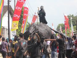 Karnaval Budaya Ngadiluwih Meriahkan HUT RI ke-80