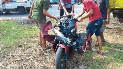 Motor Tabrak Truk Parkir di Jombang, Pengendara Tewas di Tempat