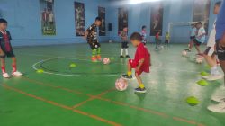 Tim Futsal Casper Kids Ajak Anak Jombang Lepas dari Gadget Lewat Futsal