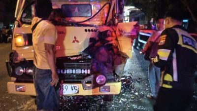 Truk Muat Tebu Tabrak Motor di Simpang Empat Jombang, Rem Blong Diduga Jadi Penyebab