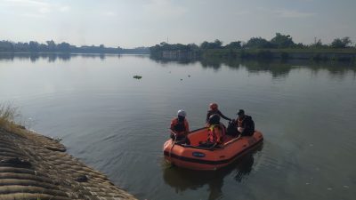 Pencarian Pemuda Tenggelam di Sungai Brantas Tapen Belum Membuahkan Hasil