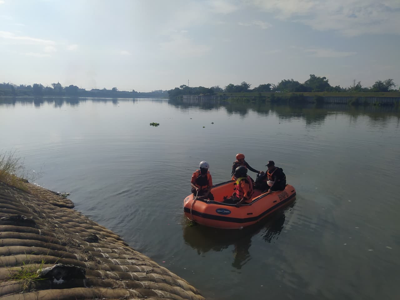 Pencarian Pemuda Tenggelam di Sungai Brantas Tapen Belum Membuahkan Hasil