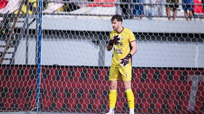 Tampil Gemilang Lawan Bali United, Kiper Persik Kediri Leonardo Navacchio Raih Player of the Match