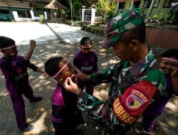 Hangatnya Babinsa dan Siswa SDN Kromong Rayakan HUT RI ke-80