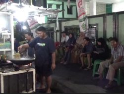Nasi Goreng Merah Putih Jadi Primadona Warga Jombang di Bulan Kemerdekaan