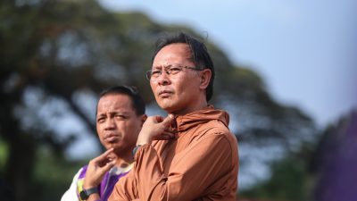 Jelang Lawan Dewa United, Ong Kim Swee Tekankan Fokus pada Pemain Persik Kediri