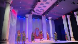 Teater Darpana, Cermin Retak Sang Mantan Penguasa: TomboAti Ajak Penonton Hadapi Masa Lalu