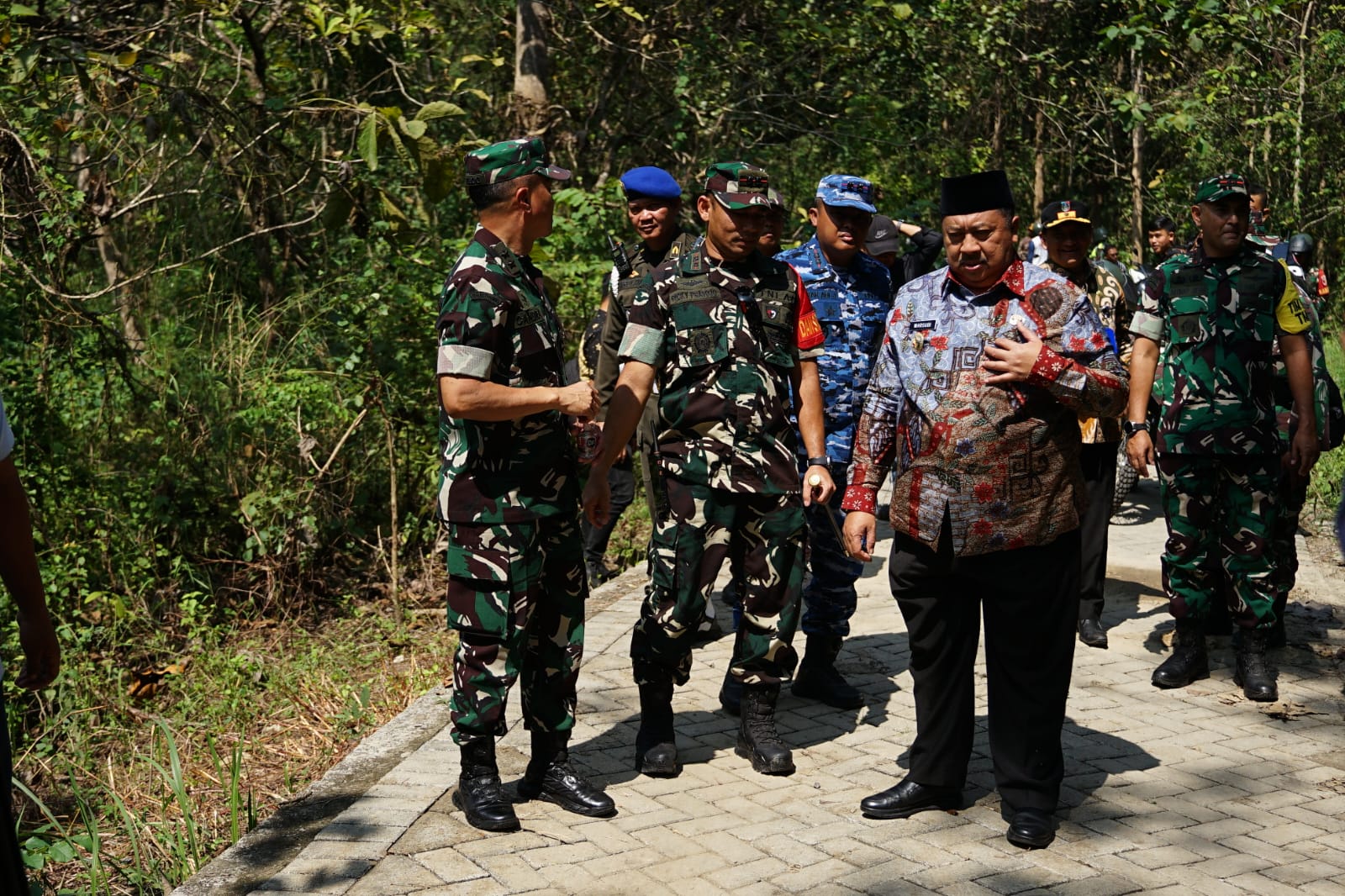 TMMD ke-125 di Jombang Dikunjungi Mayjen TNI Candra Wijaya, Pantau Langsung Progres Pembangunan Desa
