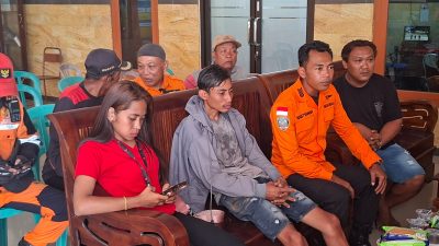 Tiga Hari Hilang di Sungai Brantas, Pemancing Asal Kediri Ditemukan Selamat dalam Kondisi Lemas