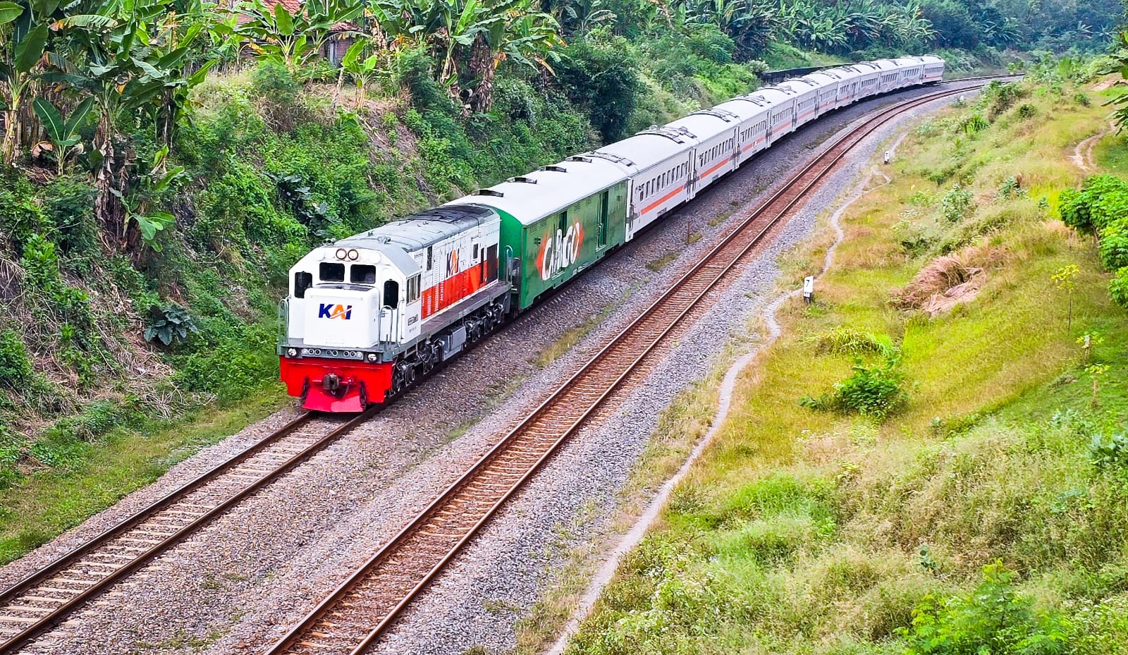 KA Argo Bromo Anggrek Anjlok, KAI Minta Maaf Banyak Perjalanan Terdampak