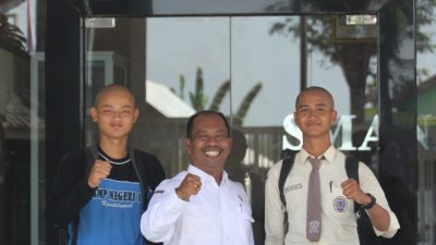 Dua Siswa SMA Negeri 1 Kandat, Anggota Paskibra Kediri 2025 dan Jawara Laga Bela Diri se-Jatim