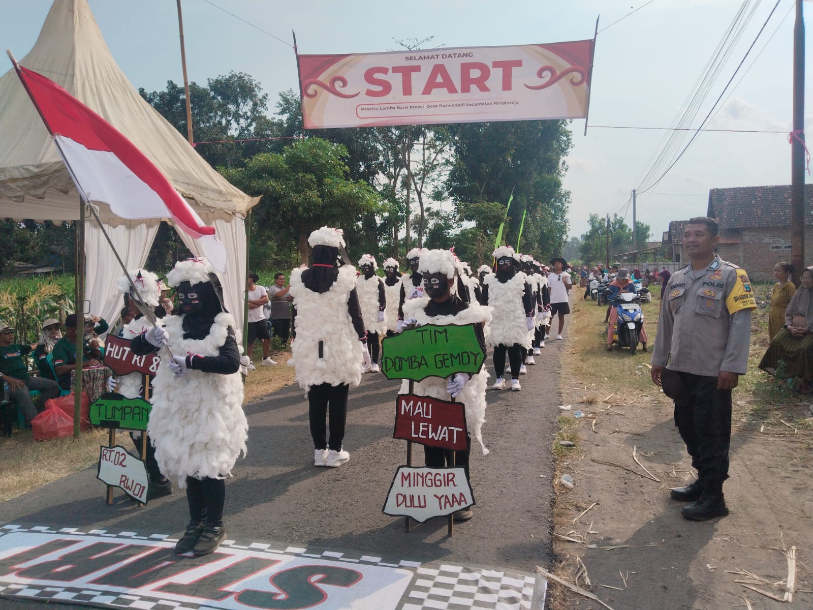 Sebanyak 40 Regu Meriahkan Lomba Baris Kreasi Pemdes Purwodadi Ringinrejo