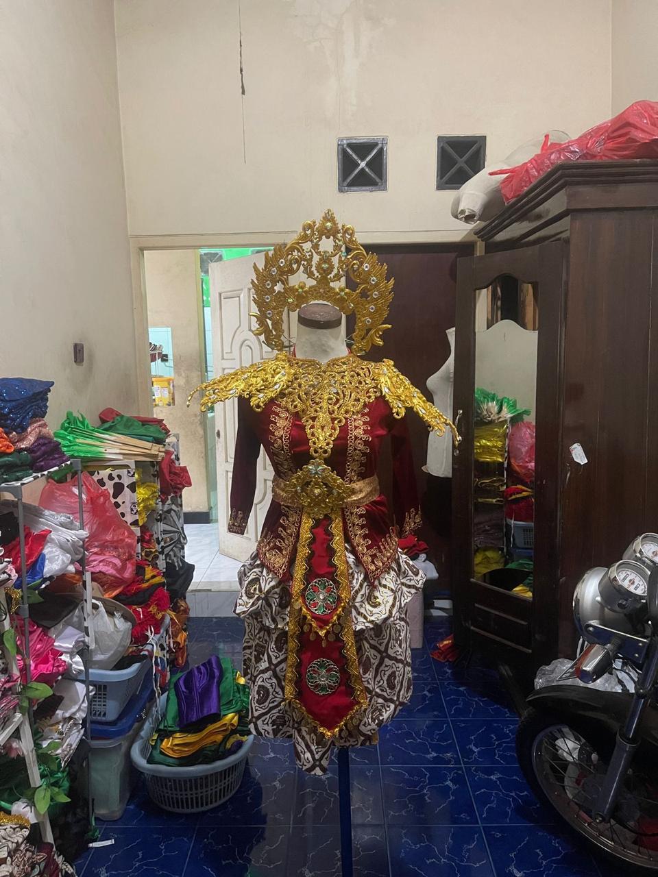Permintaan Persewaan Busana Karnaval di Kediri Melonjak Jelang 17 Agustus