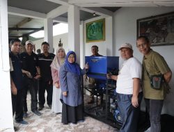 UMKM Bathok Koi Blitar Kembangkan Briket Ekspor Lewat Teknologi Hammer Mill dan Pressing Otomatis