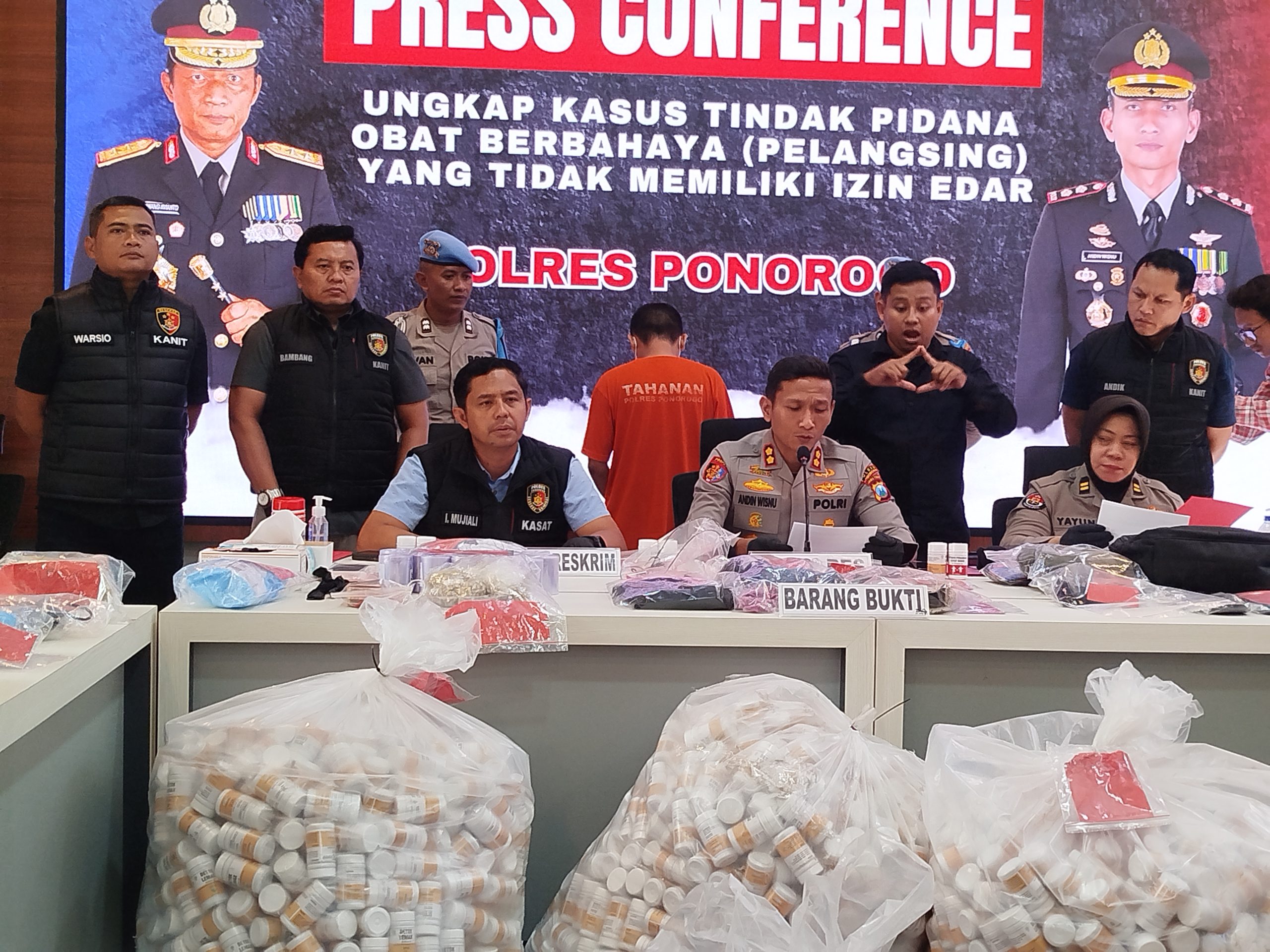 Polres Ponorogo Bongkar Produksi Obat Pelangsing dan Penggemuk Ilegal, Pelaku Ternyata Nakes Palsu