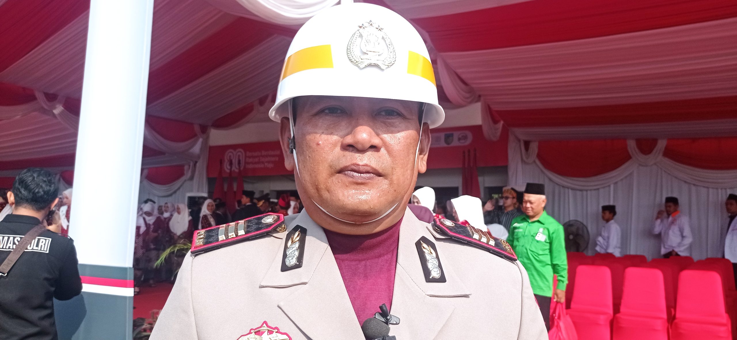 AKP Rudi Dharmawan Pimpin Upacara HUT ke-80 RI di Stadion Chandha Bhirawa Pare
