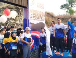 AHY Ikut Lari Bersama Warga Ponorogo dalam Merdeka Run