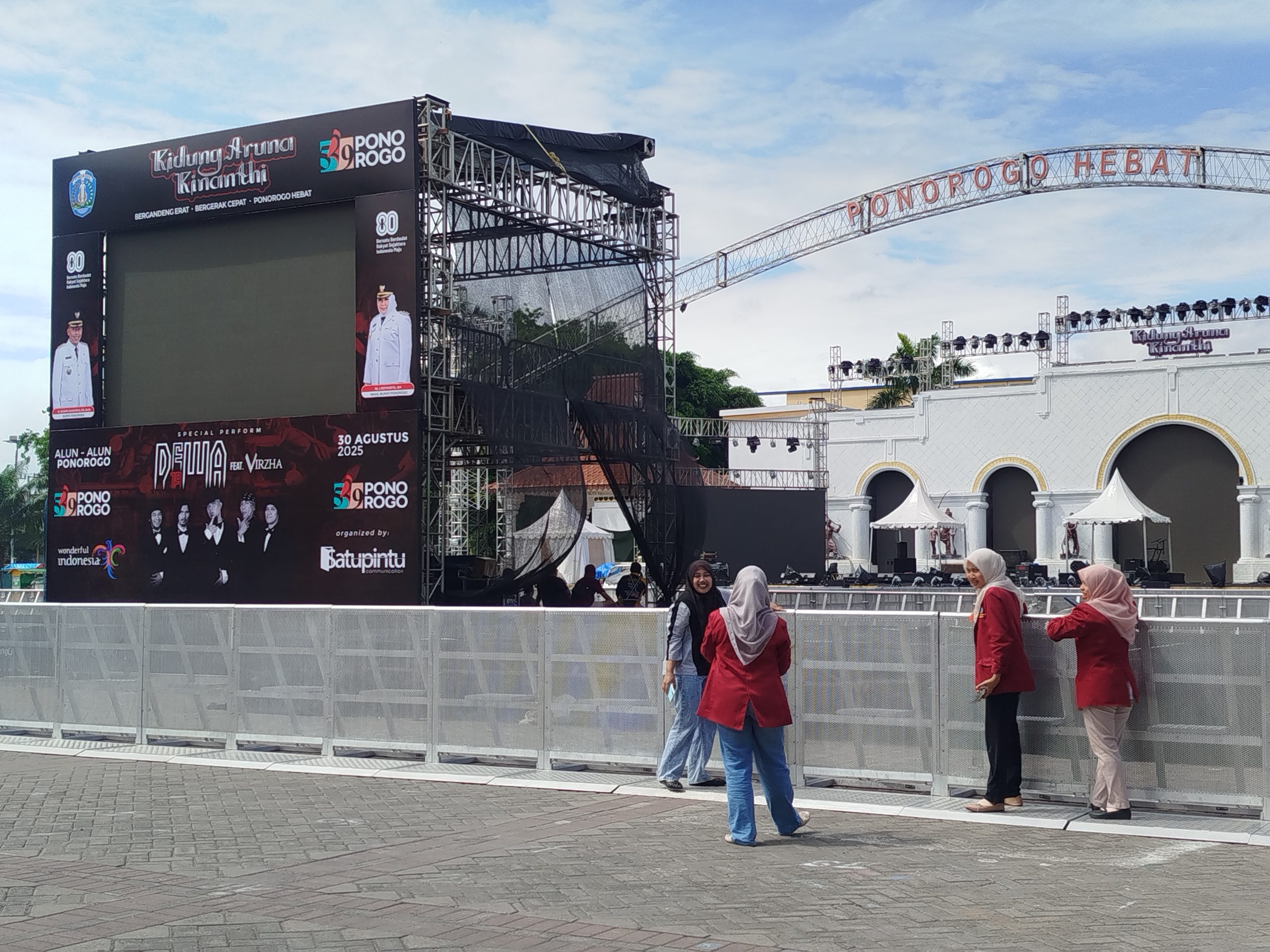 Jelang Konser Dewa 19 di Alun-Alun Ponorogo, Ini Titik Parkir Kendaraan Roda Dua dan Roda Empat