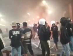 Kerusuhan Meluas! Gedung DPRD Kabupaten Kediri Juga Ikut Dibakar Massa